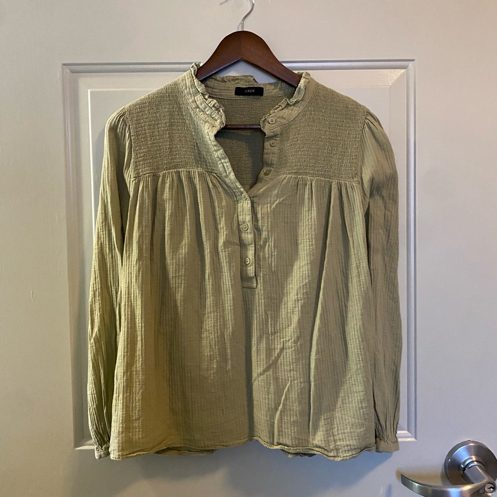 Jcrew sage green seersucker long sleeve